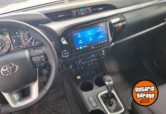 Camionetas - Toyota Hilux SRX 4X4 AT 2026 Diesel 0Km - En Venta