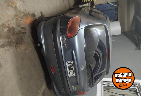 Autos - Peugeot 206 2006 Nafta 200000Km - En Venta
