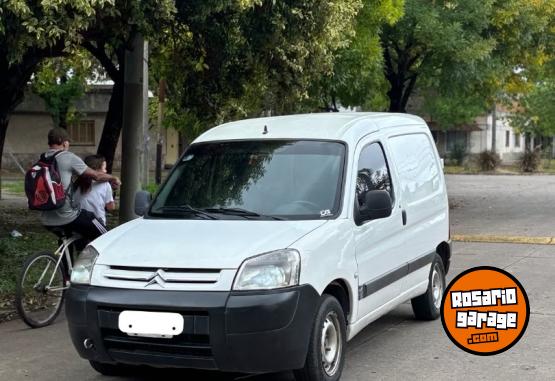 Utilitarios - Citroen Berlingo 2012 GNC 163000Km - En Venta