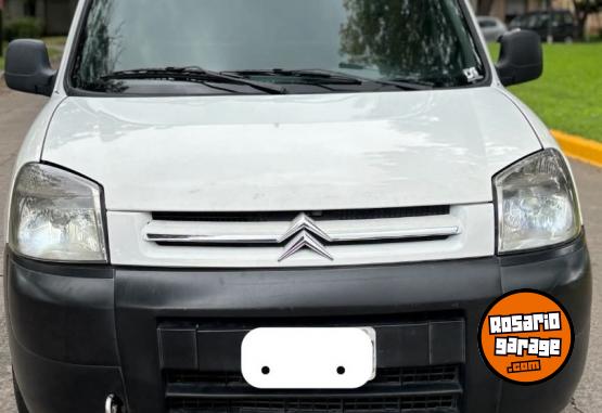 Utilitarios - Citroen Berlingo 2012 GNC 163000Km - En Venta