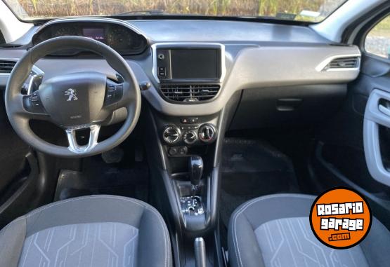Autos - Peugeot 208 2017 Nafta 101000Km - En Venta
