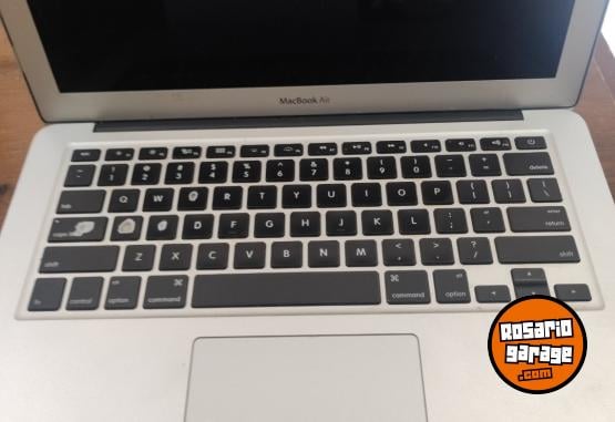 Informática - MacBook Air + Cargador Mag Safe nuevo - En Venta