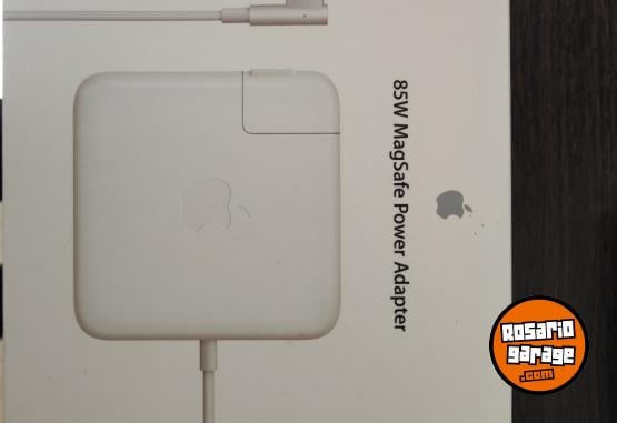 Informática - MacBook Air + Cargador Mag Safe nuevo - En Venta
