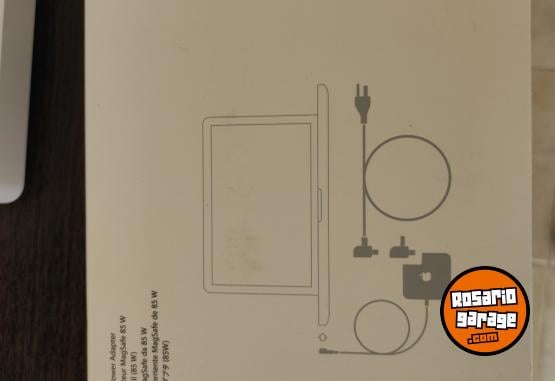 Informática - MacBook Air + Cargador Mag Safe nuevo - En Venta
