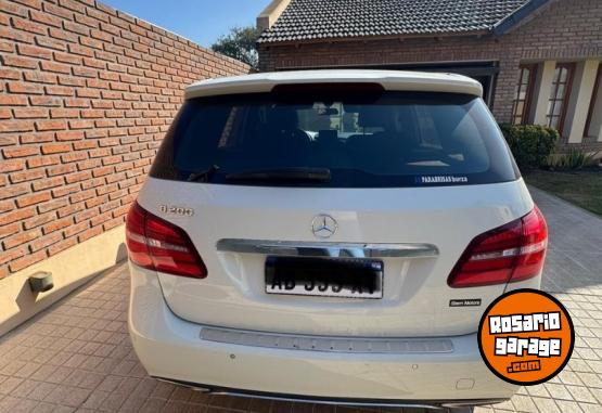 Autos - Mercedes Benz Clase B 2017 Nafta 92000Km - En Venta