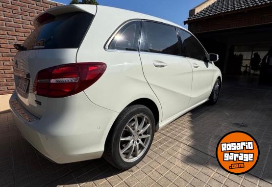 Autos - Mercedes Benz Clase B 2017 Nafta 92000Km - En Venta