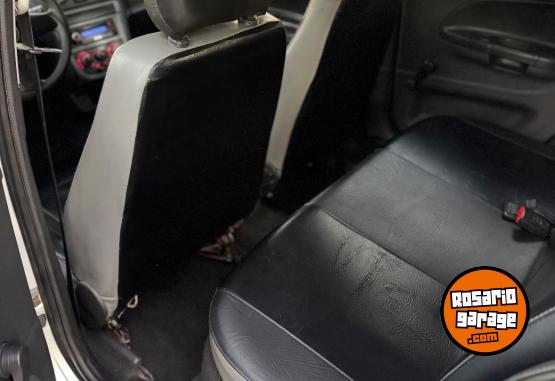 Autos - Volkswagen Gol Trend pack 1 2009 Nafta 241000Km - En Venta
