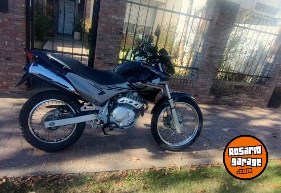 Motos - Honda Nx4 Falcón 2013 Nafta 18500Km - En Venta