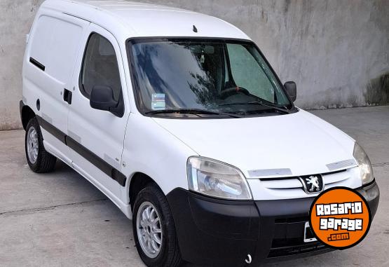 Utilitarios - Peugeot Partner 2012 Diesel 230000Km - En Venta