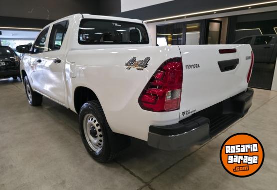 Camionetas - Toyota HILUX DC DX 2.4L 4X4 AT 2026 Diesel 0Km - En Venta