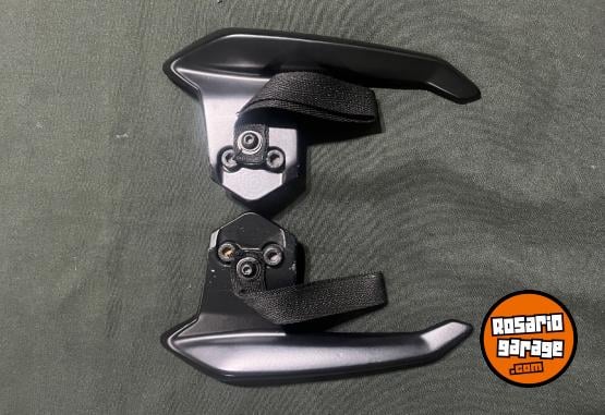 Accesorios para Motos - Accesorios originales dominar 400 UG - En Venta