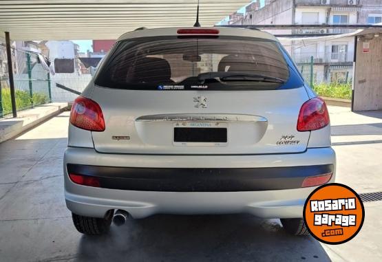 Autos - Peugeot 207 2010 Nafta 142500Km - En Venta