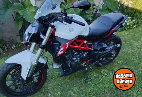 Motos - Benelli 302s 2023 Nafta 6000Km - En Venta