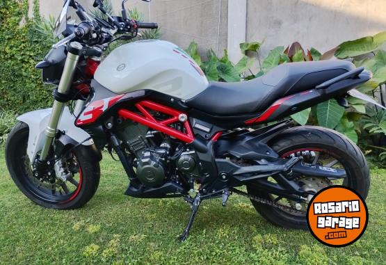 Motos - Benelli 302s 2023 Nafta 6000Km - En Venta