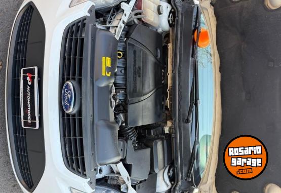 Autos - Ford Focus trend 2012 Nafta 138000Km - En Venta