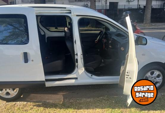 Utilitarios - Renault Kangoo Express Confort 2020 Nafta 139000Km - En Venta