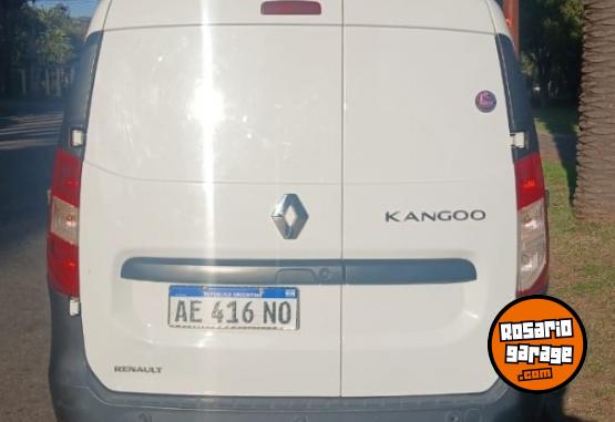 Utilitarios - Renault Kangoo Express Confort 2020 Nafta 139000Km - En Venta