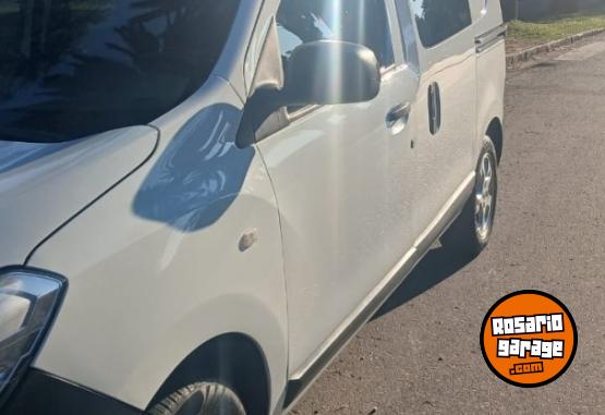 Utilitarios - Renault Kangoo Express Confort 2020 Nafta 139000Km - En Venta