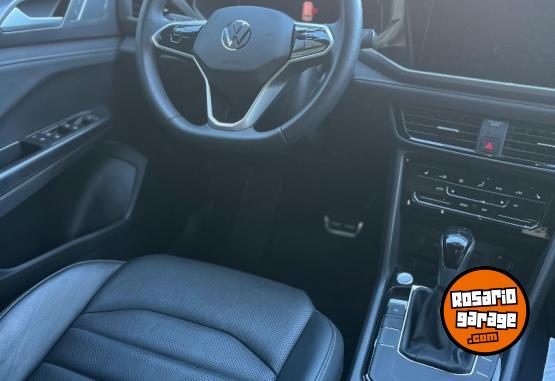 Autos - Volkswagen TAOS 2025 Nafta 17000Km - En Venta