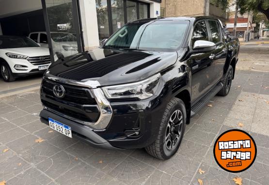 Camionetas - Toyota Hilux 2023 Diesel 50000Km - En Venta
