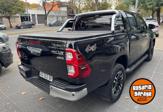 Camionetas - Toyota Hilux 2023 Diesel 50000Km - En Venta