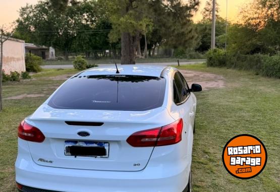 Autos - Ford Focus 2016 Nafta 141600Km - En Venta