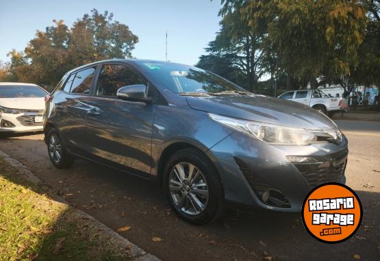 Autos - Toyota Yaris 2021 Nafta 90000Km - En Venta