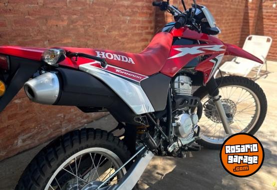 Motos - Honda XR 250 2023 Nafta 3750Km - En Venta