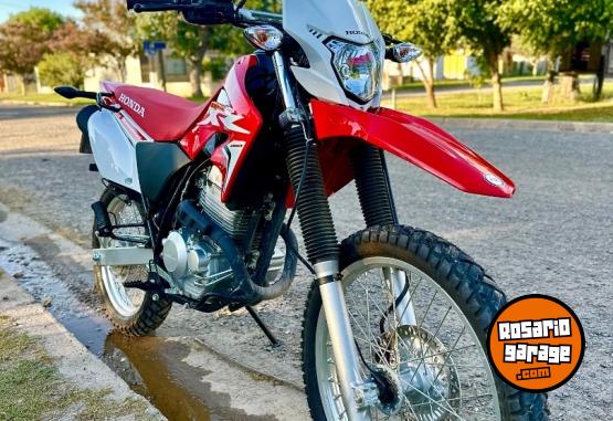 Motos - Honda XR 250 2023 Nafta 3750Km - En Venta