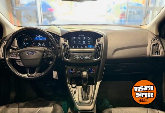 Autos - Ford Focus SE plus 2017 Nafta 101000Km - En Venta