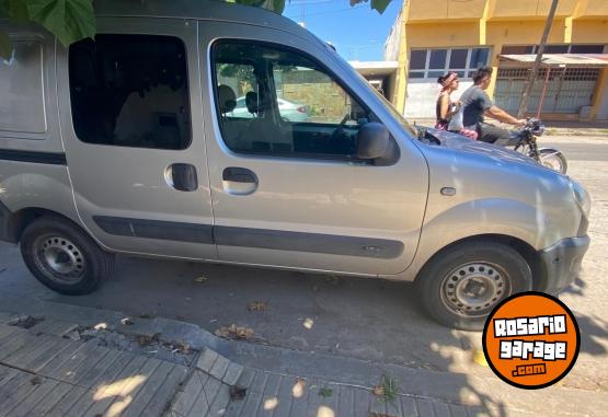 Utilitarios - Renault Kangoo 2016 Nafta 150000Km - En Venta