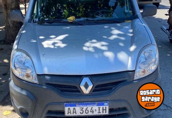 Utilitarios - Renault Kangoo 2016 Nafta 150000Km - En Venta