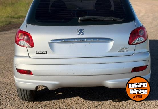 Autos - Peugeot 207 compact 2013 Nafta 156000Km - En Venta
