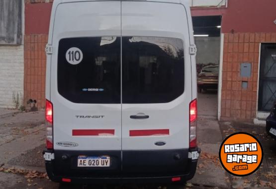 Utilitarios - Ford Transi 2020 Diesel 140000Km - En Venta