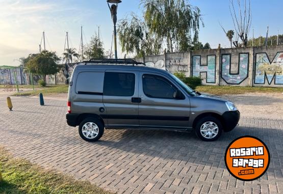 Utilitarios - Peugeot Partner 2018 Diesel 63000Km - En Venta
