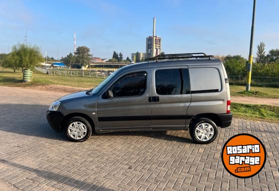 Utilitarios - Peugeot Partner 2018 Diesel 63000Km - En Venta