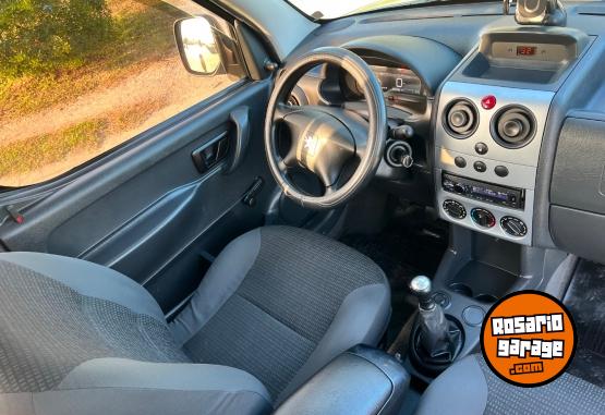Utilitarios - Peugeot Partner 2018 Diesel 63000Km - En Venta