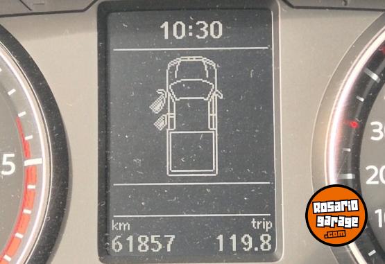 Camionetas - Volkswagen AMAROK 4X2 CONFORT A/T 2023 Diesel 62200Km - En Venta