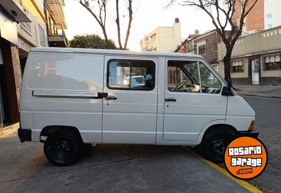 Utilitarios - Renault Trafic T310 Furgón 1990 GNC 336000Km - En Venta