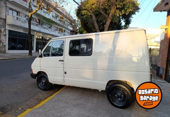 Utilitarios - Renault Trafic T310 Furgón 1990 GNC 336000Km - En Venta