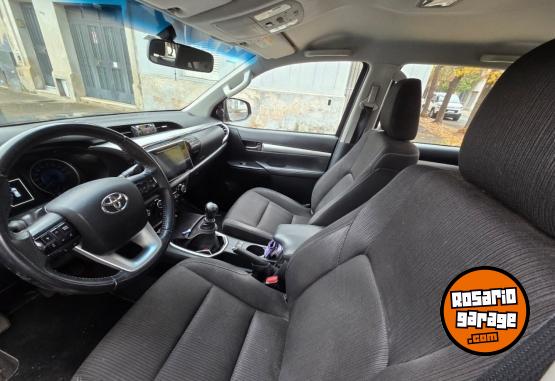 Camionetas - Toyota Toyota Hilux Srv 2018 Diesel 60000Km - En Venta