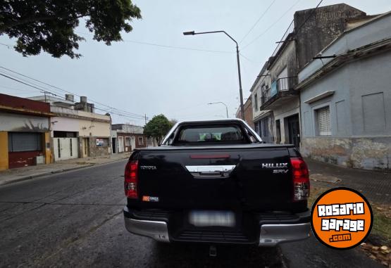 Camionetas - Toyota Toyota Hilux Srv 2018 Diesel 60000Km - En Venta
