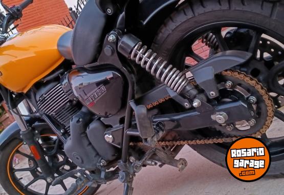 Motos - Royal Enfield Meteor 350 2023 Nafta 19500Km - En Venta