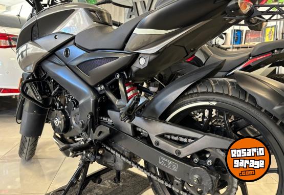 Motos - Bajaj ROUSER NS 200 2022 Nafta 8000Km - En Venta