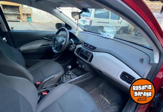 Autos - Chevrolet Onix 2018 Nafta 140000Km - En Venta