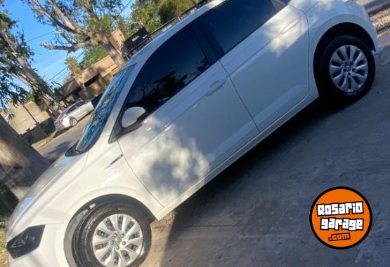 Autos - Volkswagen Polo 2019 Nafta 52000Km - En Venta
