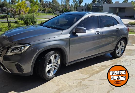 Autos - Mercedes Benz GLA 200 2019 Nafta 155000Km - En Venta