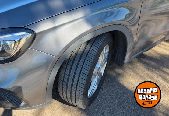 Autos - Mercedes Benz GLA 200 2019 Nafta 155000Km - En Venta