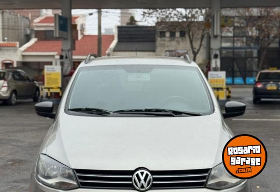 Autos - Volkswagen Suran Confortline 2012 Nafta 198000Km - En Venta