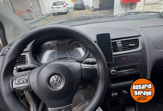 Autos - Volkswagen Suran Confortline 2012 Nafta 198000Km - En Venta
